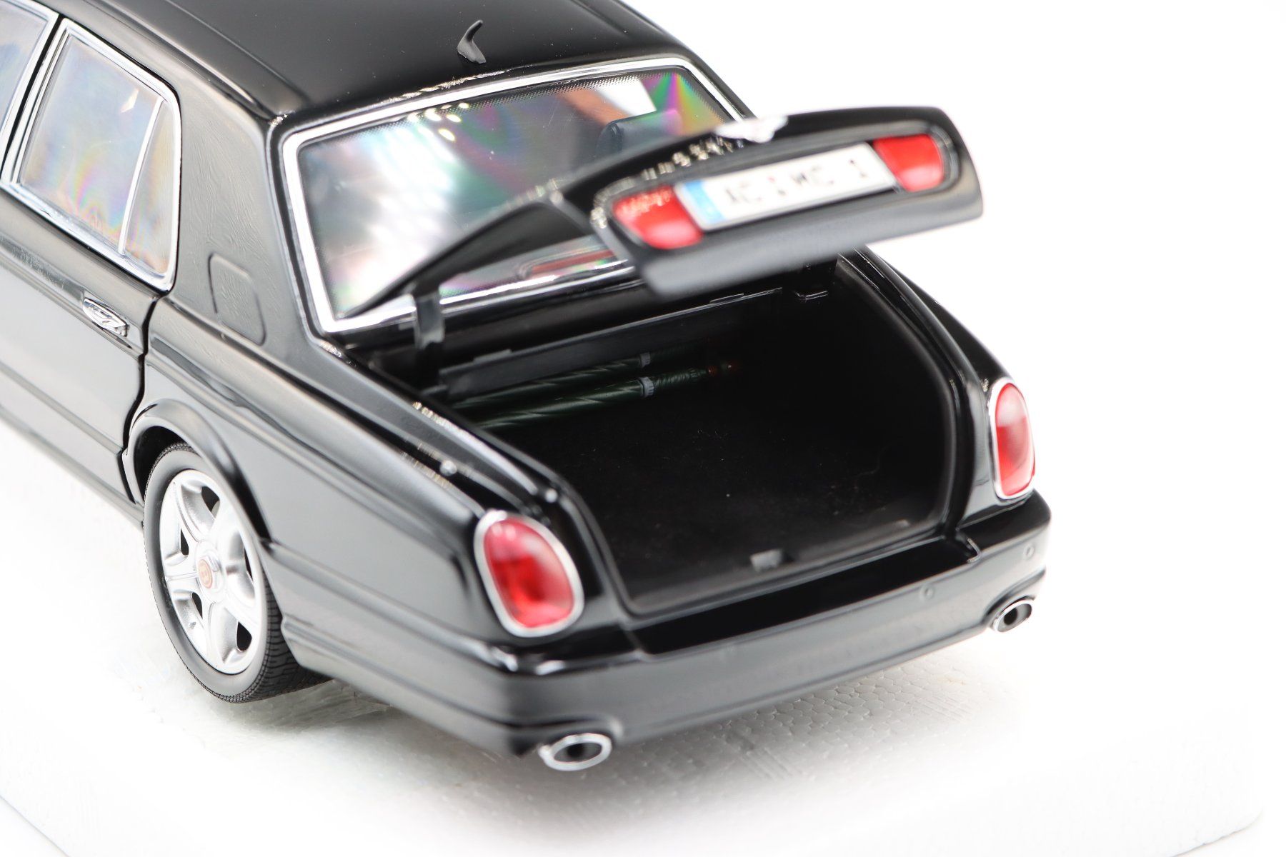 Bentley Modellini d'auto: Bentley Arnage R 2002 1:18 Minichamps – Nuovo (secondo la descrizione) da Bühl b.Aarberg venduto da modelldiecast 5