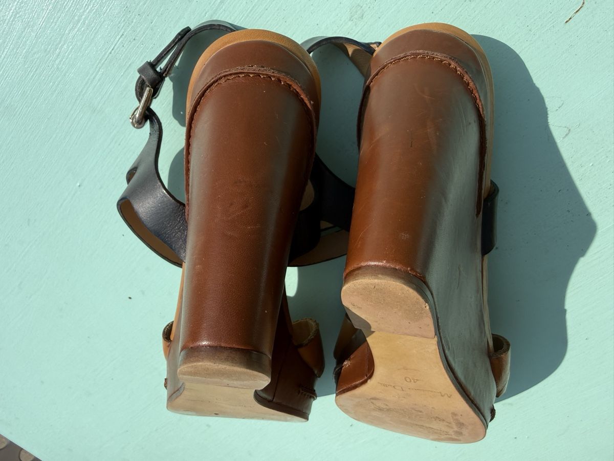 Massimo Dutti Scarpe da donna: Keilabsatz Sandalen Leder Grösse 40 Massimo Dutti – Usato da Maur venduto da Marie.5 5