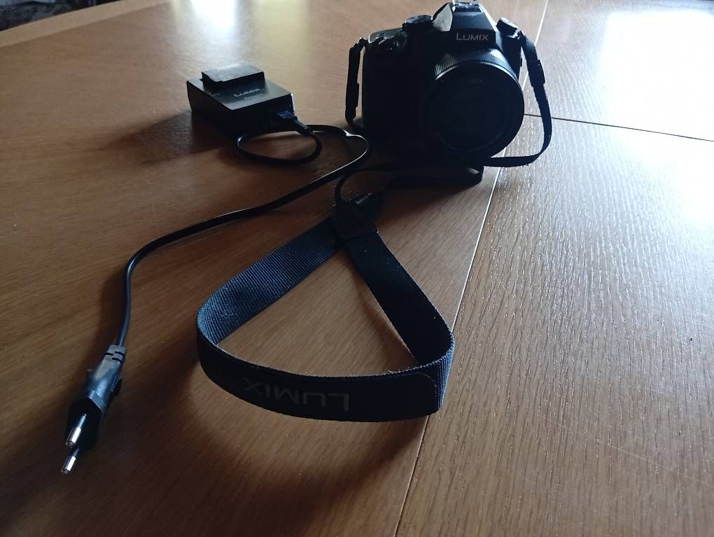 Panasonic Kamera: Bridgekamera Panasonic 1 Zoll sensor – Neu (gemäss Beschreibung) aus Uettligen von bea_88nf 1