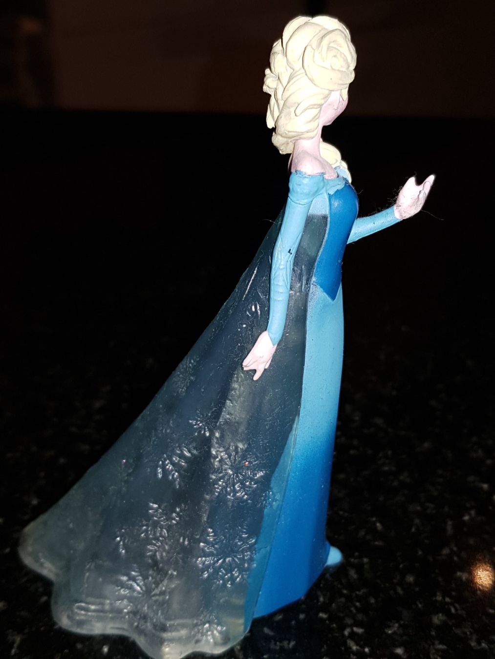 Statuette: NEUWERTIG/ OLAF & ELSA TORTENFIGUR – Nuovo (secondo la descrizione) da Root venduto da LifestyleAccessoires 1