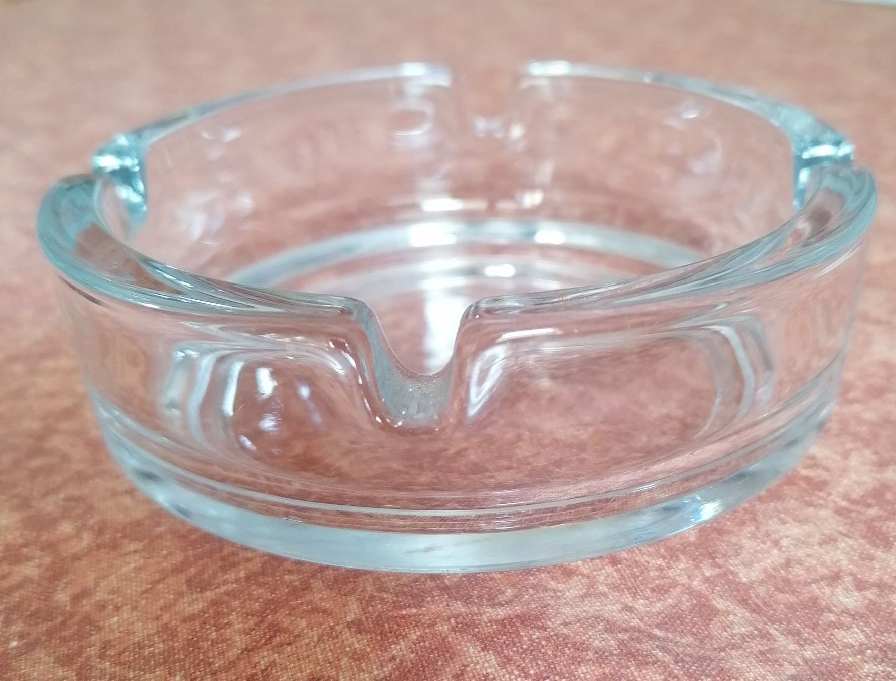 Aschenbecher: Petit cendrier en verre – Neu (gemäss Beschreibung) aus Chezard St-Martin von Loucail