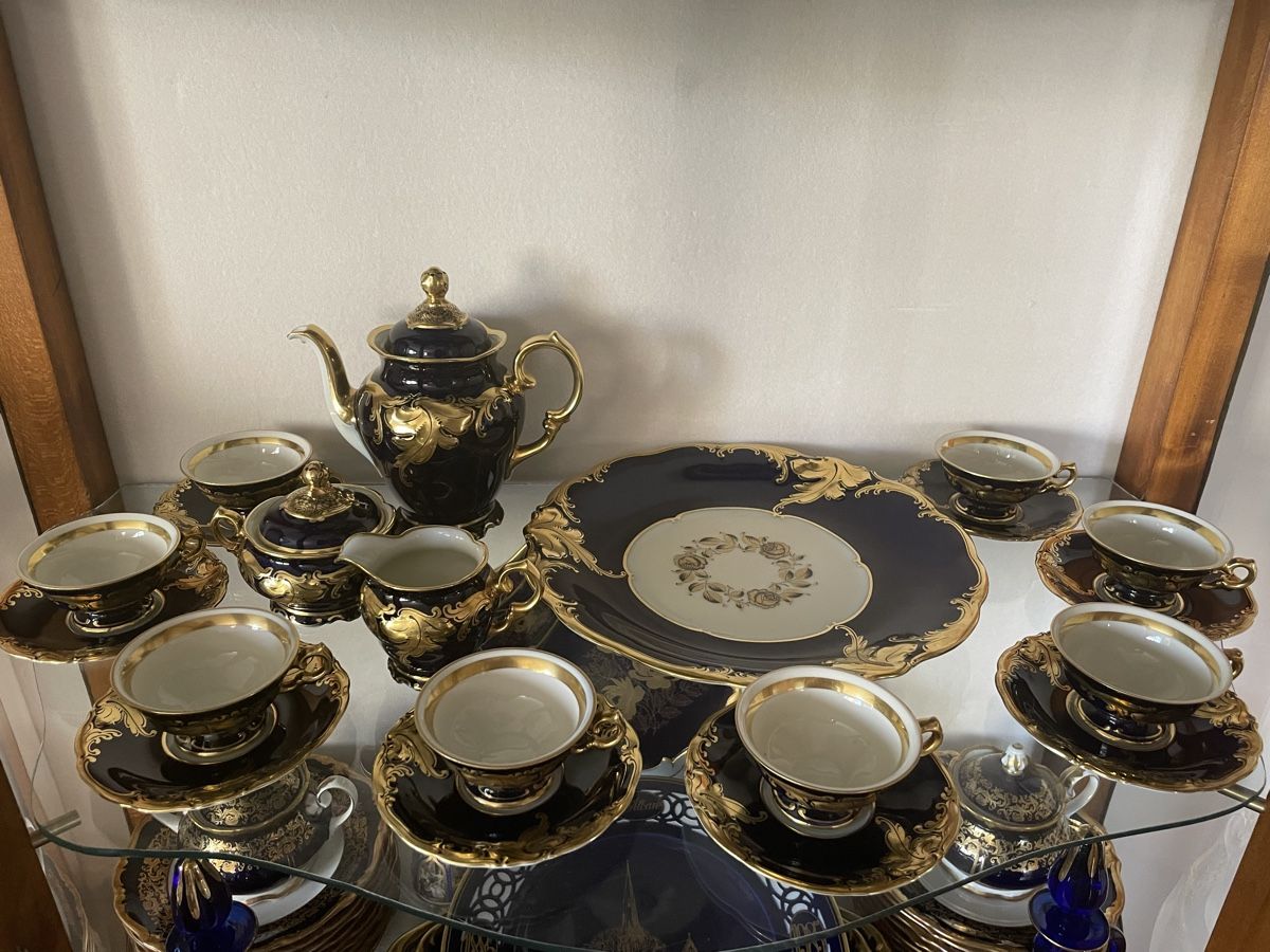 KPM Set di piatti: KPM Echt Kobalt Kaffeeservice, Handarbeit, Golddekor – Nuovo (secondo la descrizione) da Basel venduto da TbAnia