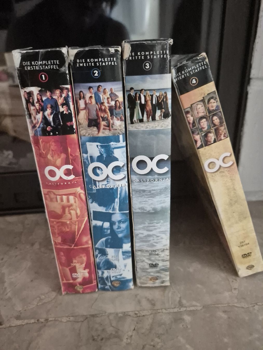 Tutti i DVDs: O.C California komplette Staffel – Usato da Bronschhofen venduto da Shainarose