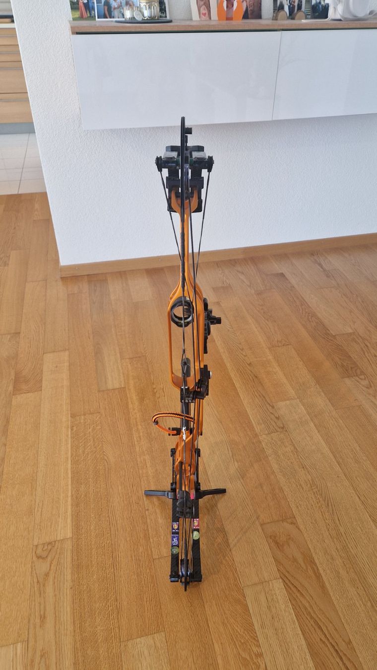 Hoyt Tiro con l'arco: Hoyt ProForce 2018 mit Axcel Visier – Usato da Mörschwil venduto da wilderness_97 3
