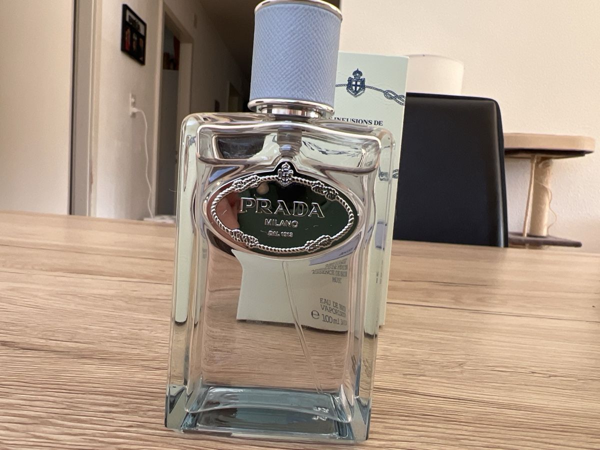 Prada Profumi & Eau de Toilette: Prada Infusion Amande 100ml - Parfum d'exception rare – Usato da La Chaux-de-Fonds venduto da GabrielaKlein 2