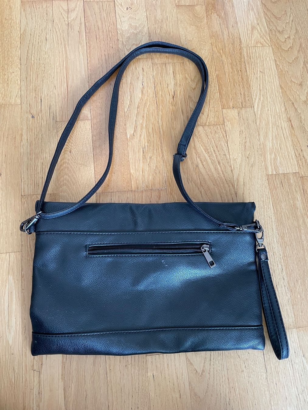 Borse da donna: Umhängetasche / Clutch – Usato da Selzach venduto da iagiag98 1