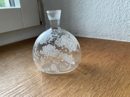 Antike Glasvase flach mit Blumen Handmalerei