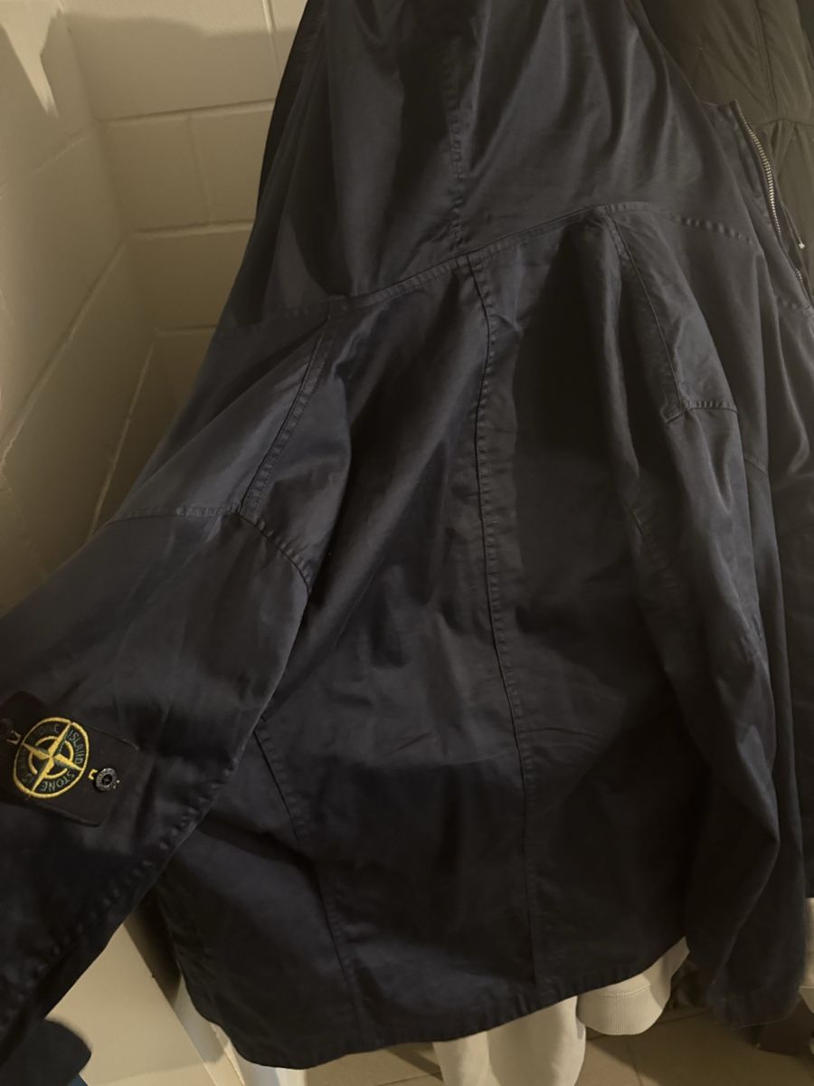 Stone Island Giacche: Stone Island Jacket - Navy Blue – Usato da Worb venduto da sea_7cbl 3