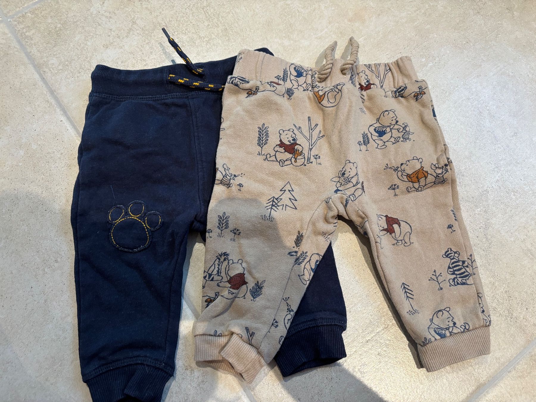 C&A Pantaloni: Pantalon bébé – Usato da Bressaucourt venduto da Lamu
