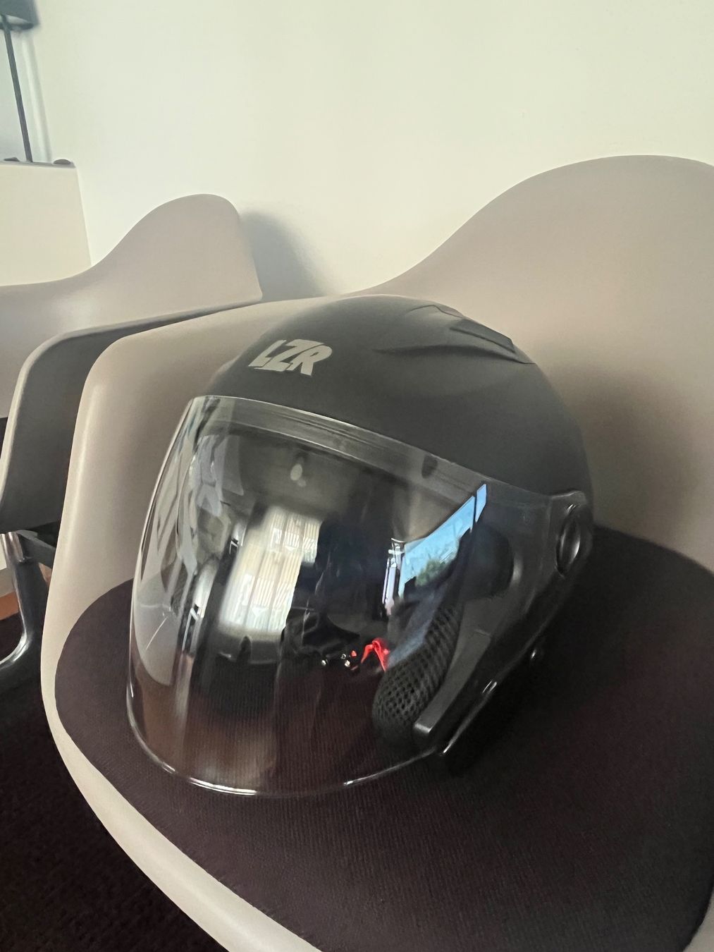 Helme & Visiere: Motorradhelm – Gebraucht aus Bettlach von puzo511 2