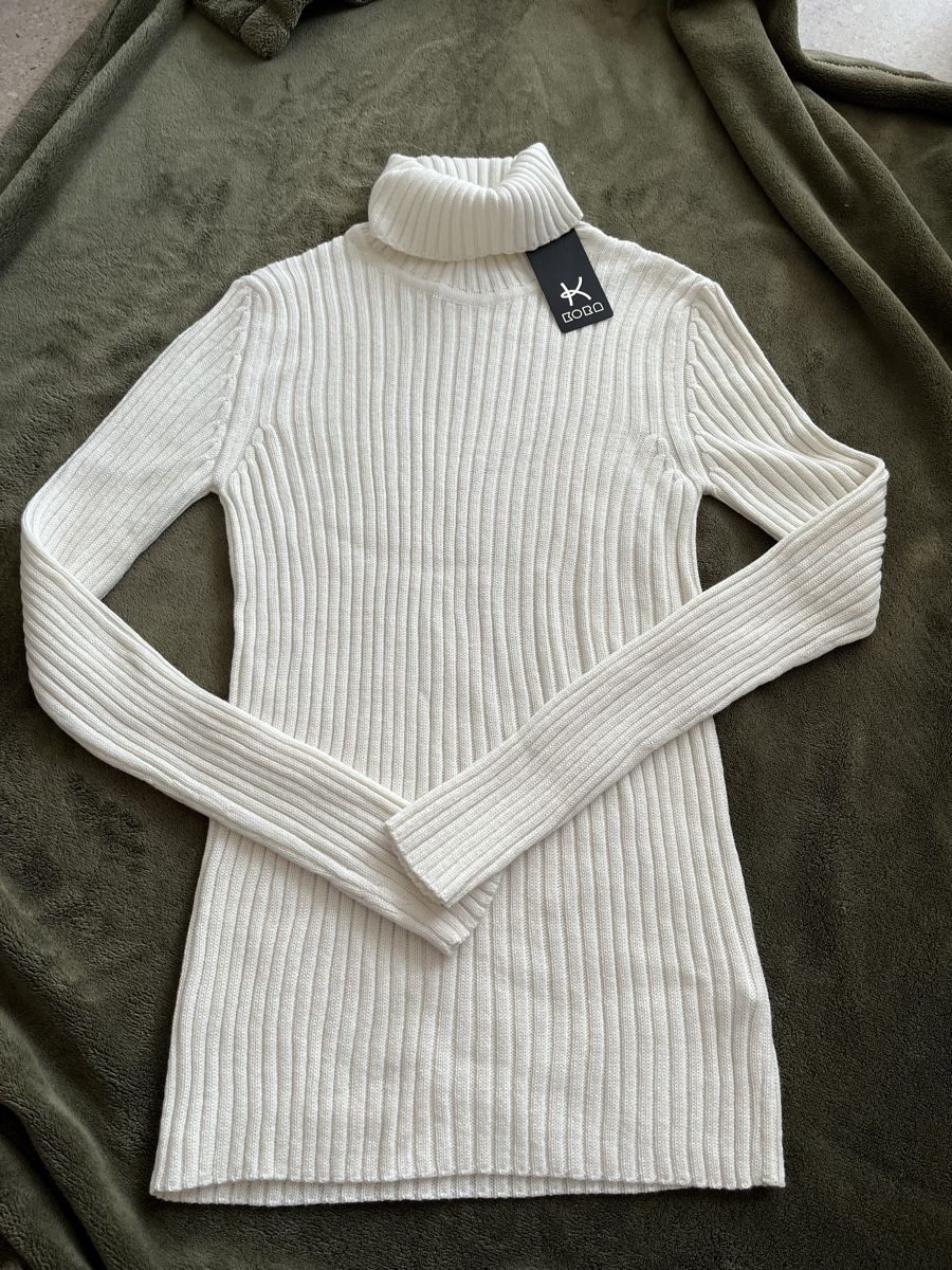 Pulls & Sweat-shirts: Pull col roulé blanc chaud et doux - NEUF - S – Neuf avec emballage d'origine à Ballens par Annushka26