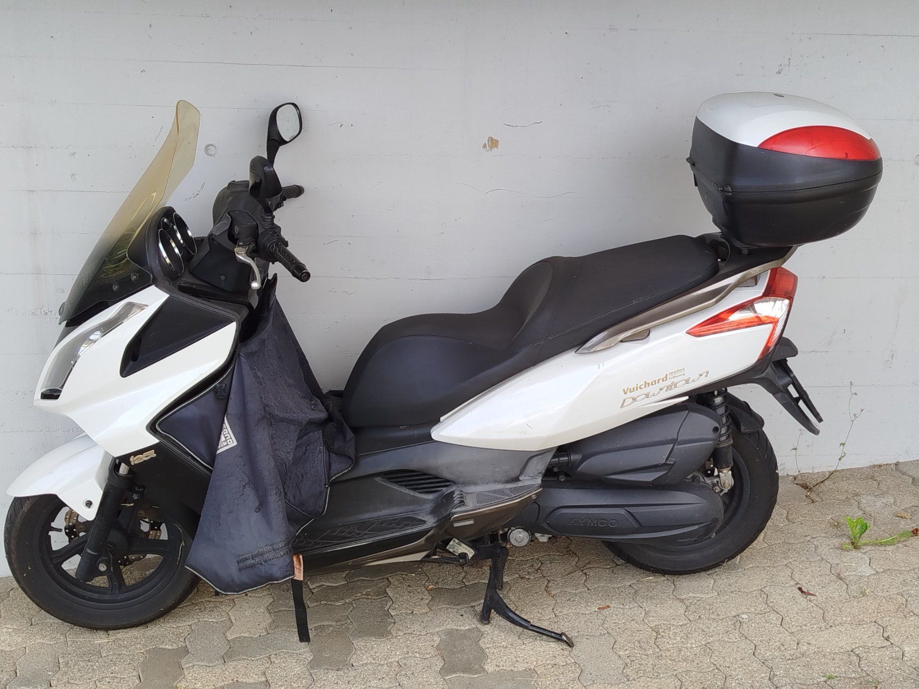 Kymco Scooters: Kymco Downtown 125 – Gebraucht aus Thalwil von DigitalSoldier