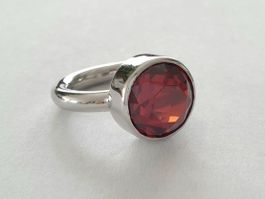 Silberring 925 mit Zirkonia, prachtvoll & feminin - Neu
