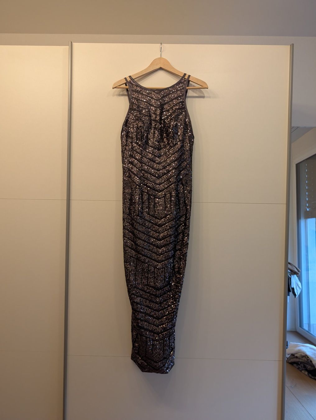 Kleider: Unique, Glitzerndes Abendkleid, festlich, Gr. M, neuwertig – Neu (gemäss Beschreibung) aus Wettingen von skilpadde