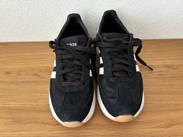 Adidas Sneaker