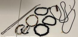 Lot de bijoux, accessoires pour homme