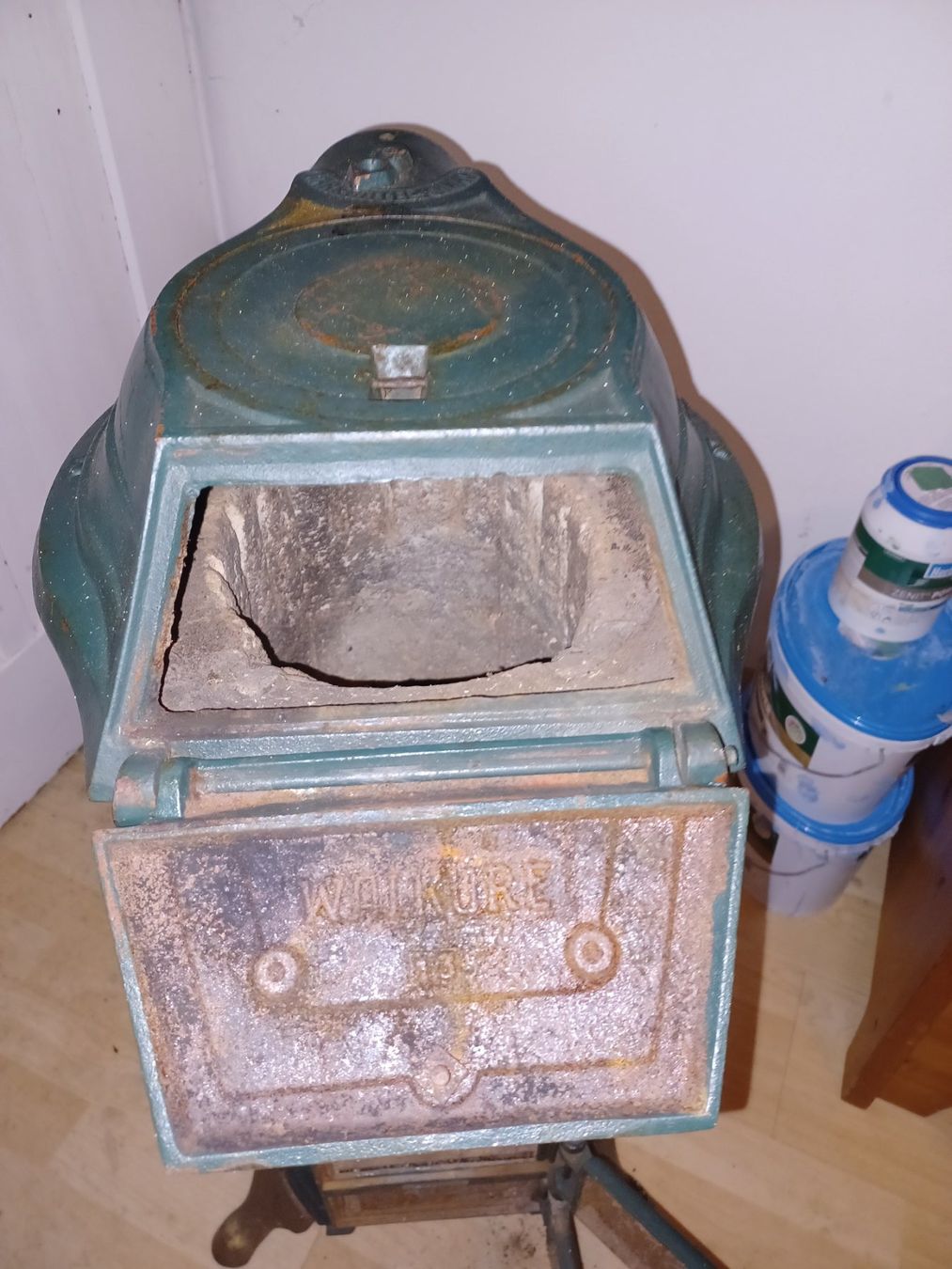 Altri mobili d'antiquariato: Kanonenholzofen – Usato da Seengen venduto da dabilu 2