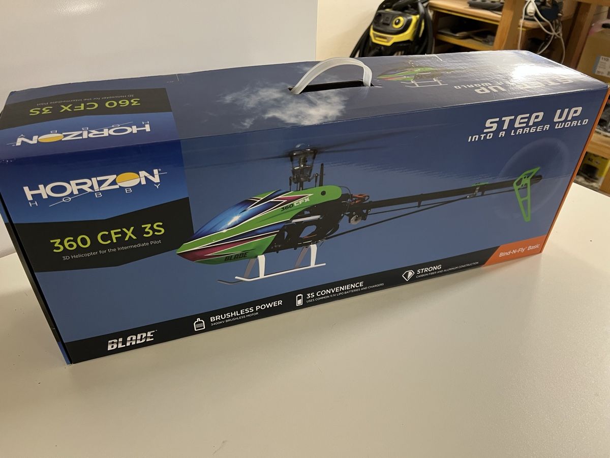 Blade RC Kits de montage: Heli Blade 360CFX 3S mit 4 Akkus – Neuf (Voir description) à Amlikon-Bissegg par hanspi1968 8