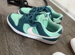 Nike Dunk Low, türkis-blau, Top Zustand, Grösse 40