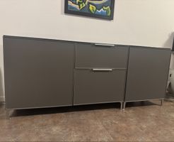 IKEA BESTÅ Sideboard 180 cm mit Glasplatte – Anthrazit