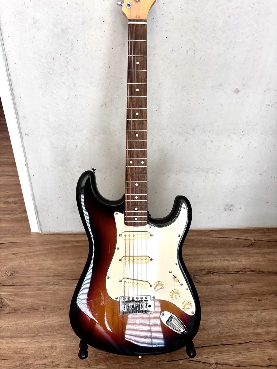 Strumenti musicali: E-Gitarre Stagg – Usato da Amriswil venduto da AllyMoonRose