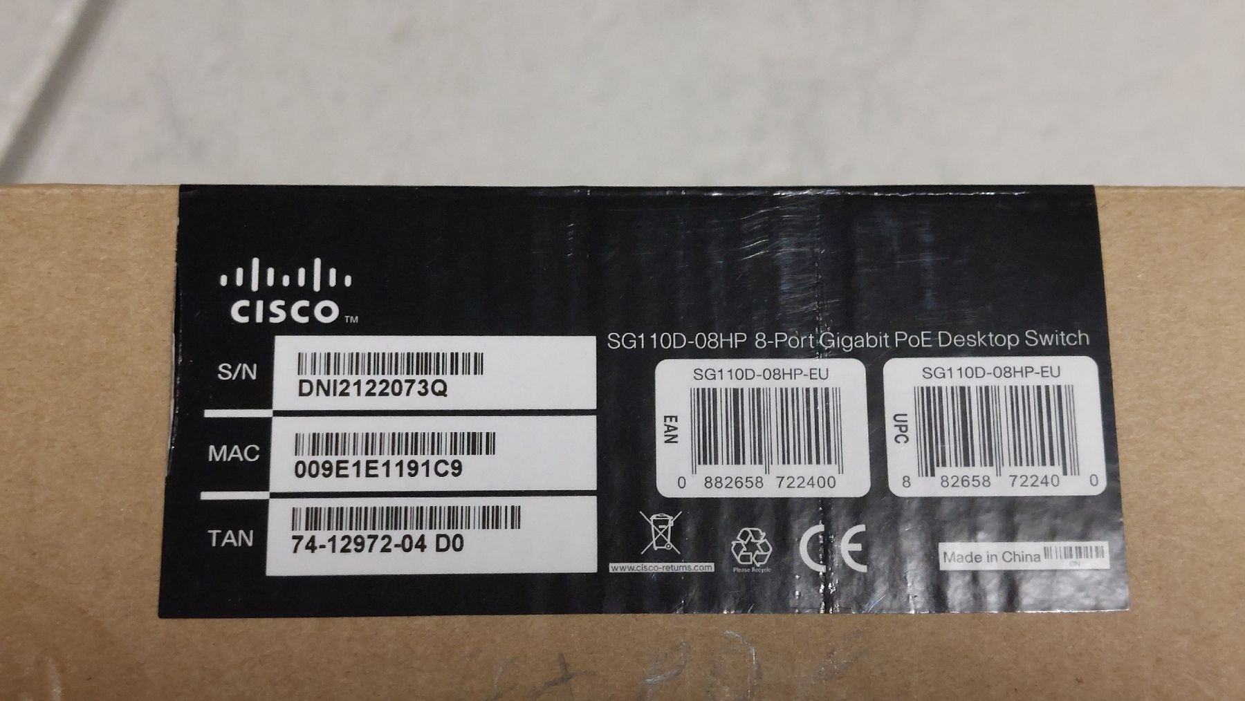 Cisco Hubs & Switches: 8 port PoE Switch Cisco, neu – Neu und originalverpackt aus Menziken von  2