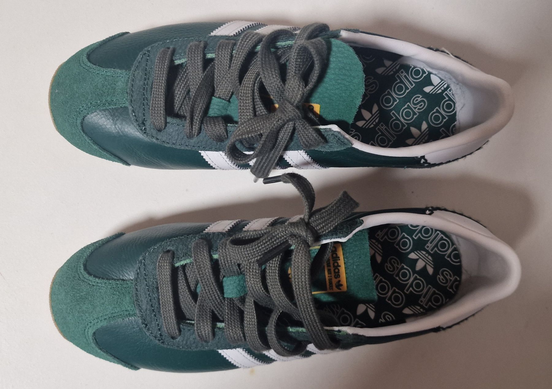 Adidas Damenschuhe: Adidas Schuhe, Gr. 37 .5 – Neu (gemäss Beschreibung) aus planken von car_5clc 1