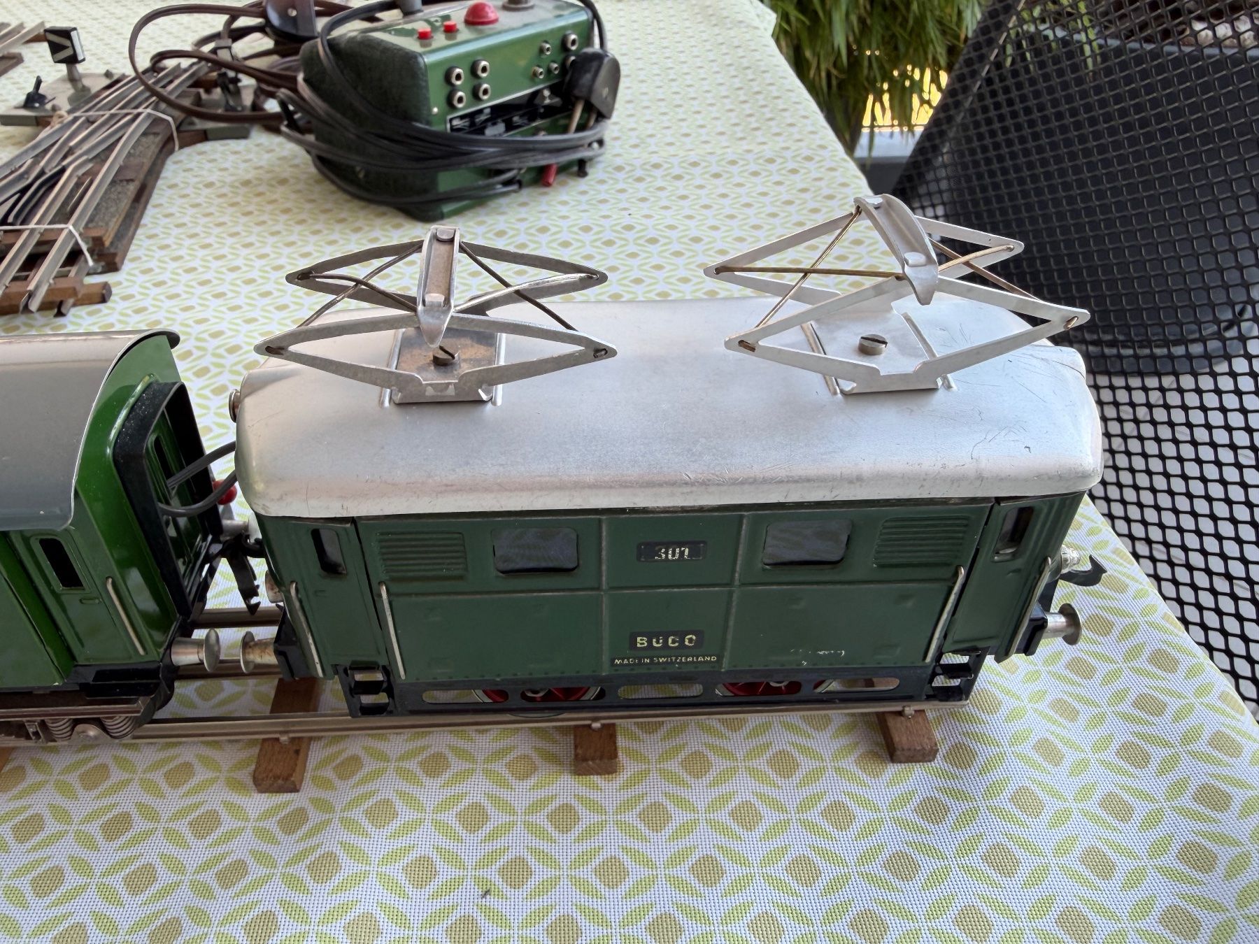 Buco Modellini di ferrovie: Eisenbahn Set mit Lok und Waggons, BUCO, – Usato da Duggingen venduto da Ysvogel 2