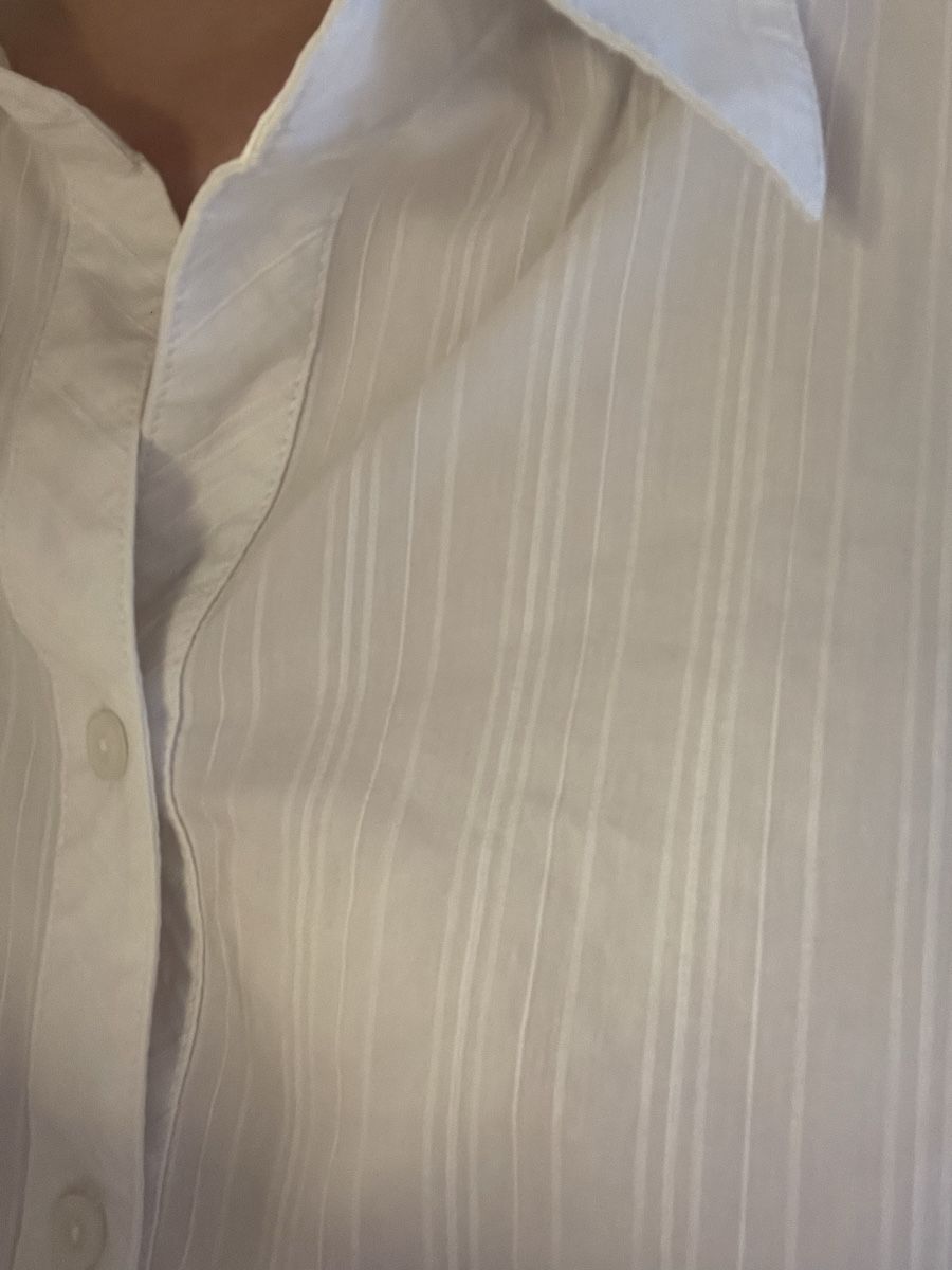 Camicette: Damen Bluse Kurzarm weiss, mit hellen Streifen – Usato da Lenggenwil venduto da mai_2m5q 2