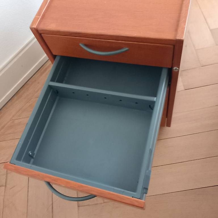 Scrivanie: Meuble de bureau – Usato da Lausanne venduto da mth01 2
