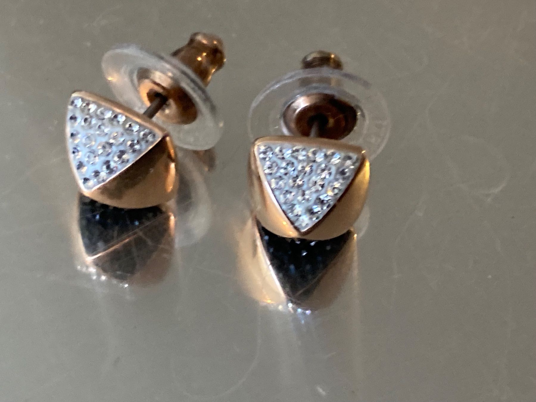 Swarovski Boucles d'oreille: Boucles d'oreilles Swarovski  doré – D'occasion à Marly par Antigona71