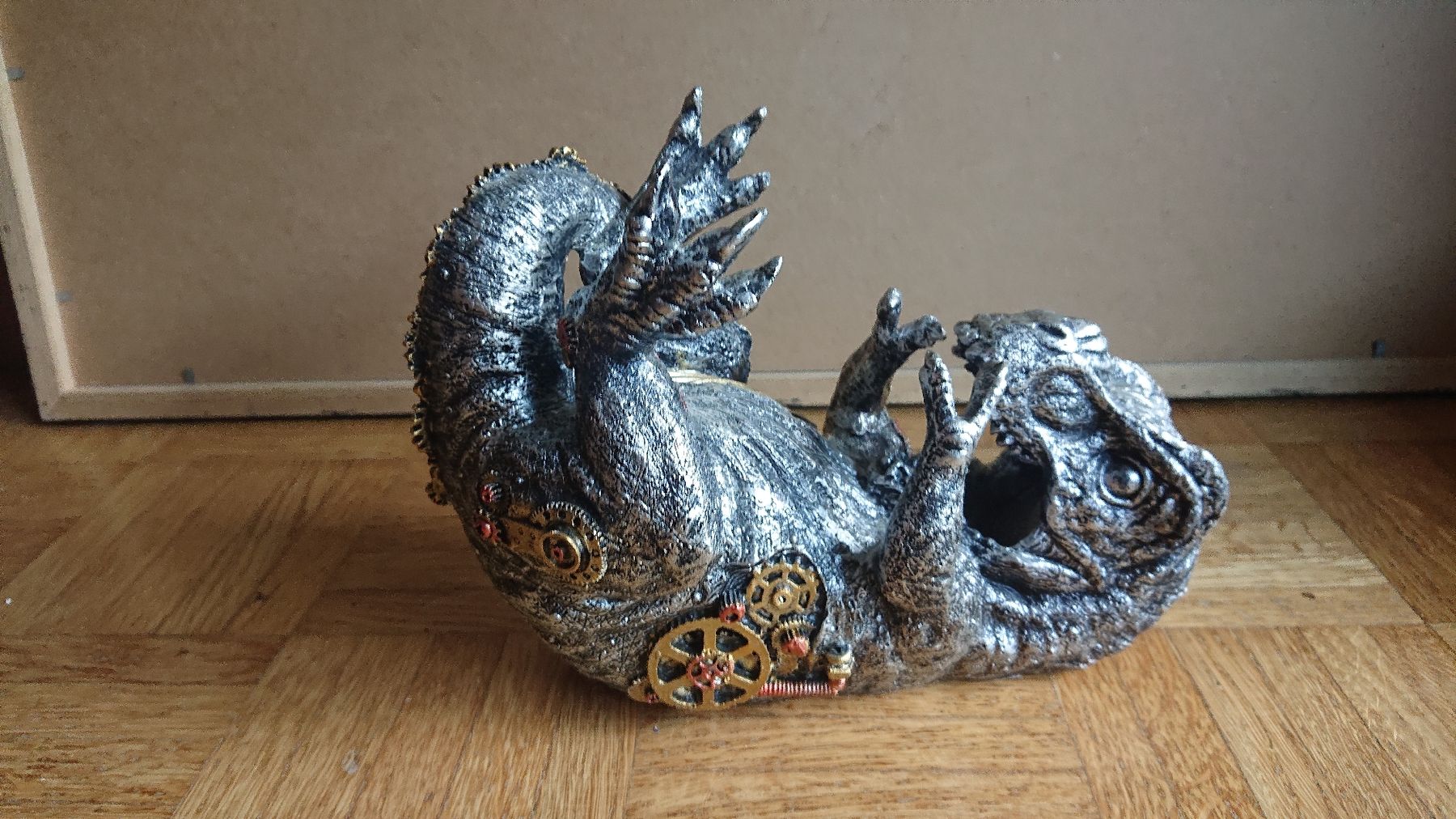 Tutte le decorazioni: Flaschenhalter Drache Steampunk Design  – Usato da Chur venduto da FreakofRarity 1
