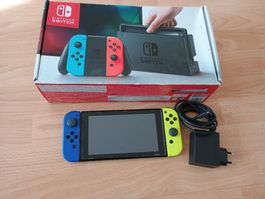 Nintendo Switch HAC-001 OVP (Kindersicherung / Defekt)