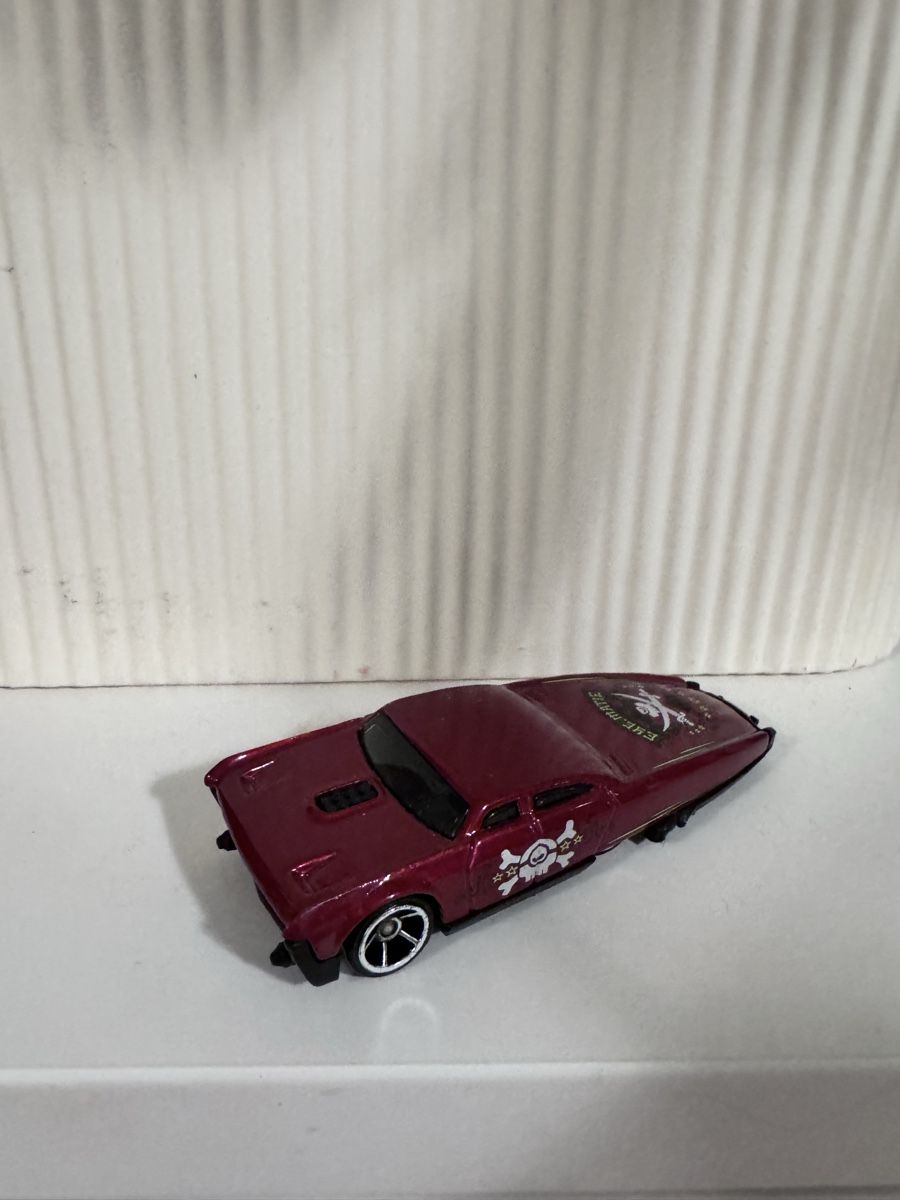 Hot Wheels Modellautos: Hot Wheels Slikt Back 2003 - Diecast Car - Maroon – Gebraucht aus Zug von axx3l