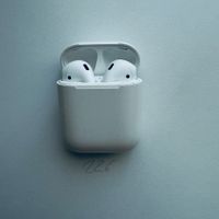Original Apple AirPods 2 Gen. Wireless Kopfhörer & Case