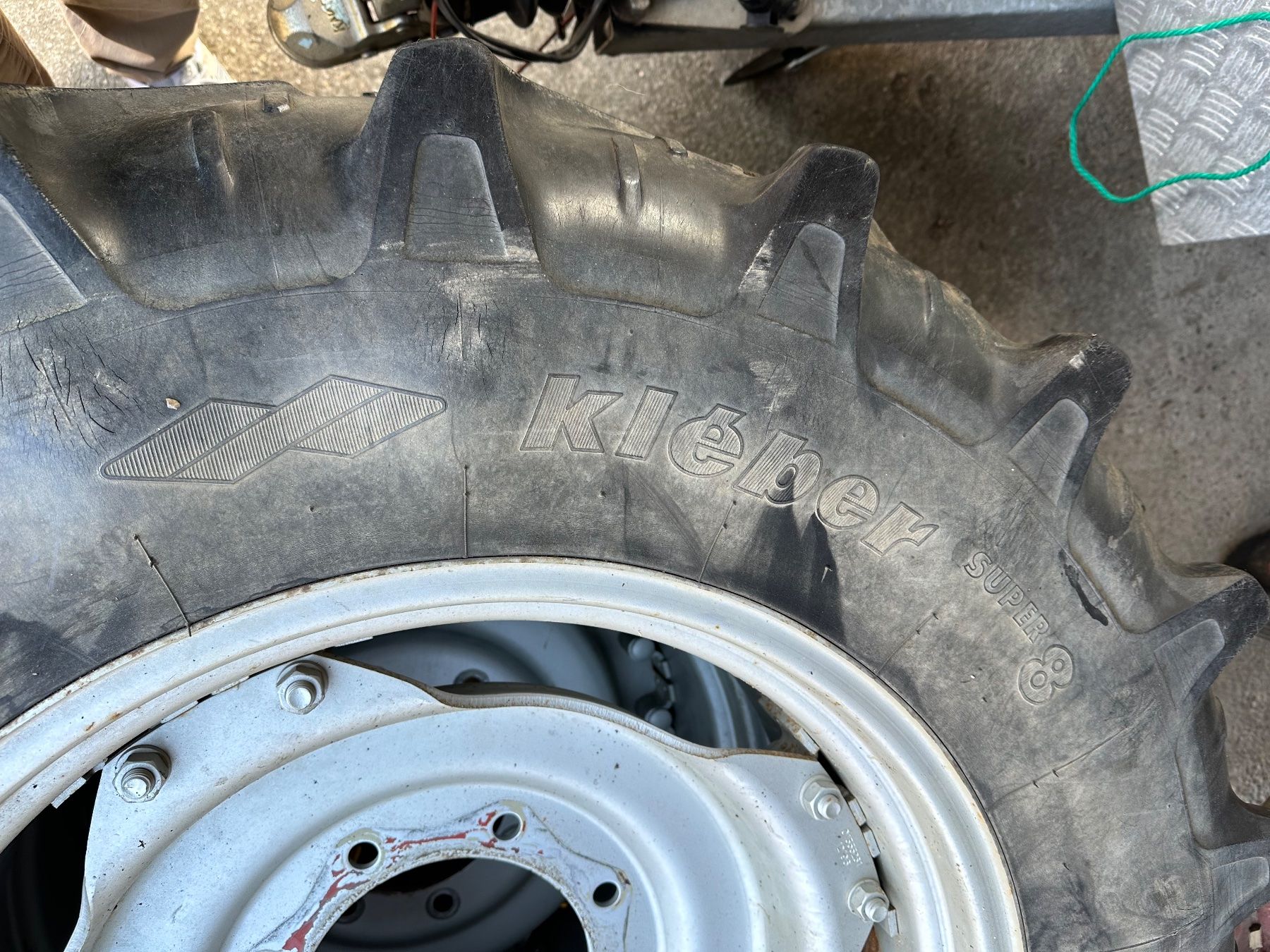 Pneus & Roues: Komplettrad Massey Ferguson – D'occasion à Rothrist par Chnupperi 7