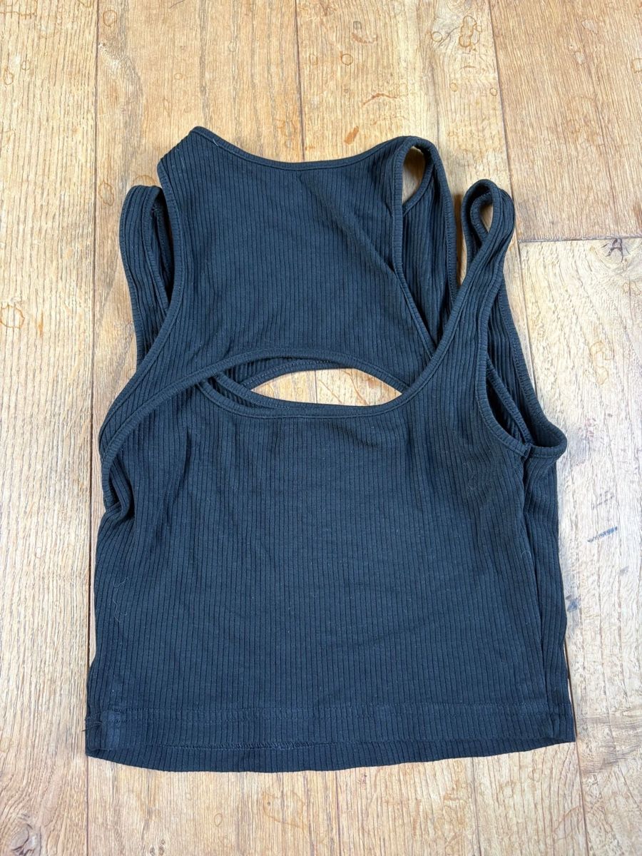 Shein Tops: Spezielles Damen Top schwarz Grösse S  – Gebraucht aus Frauenfeld von jae_vs6j 2