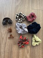 SCRUNCHIES AND HAIR CLIPS🎀