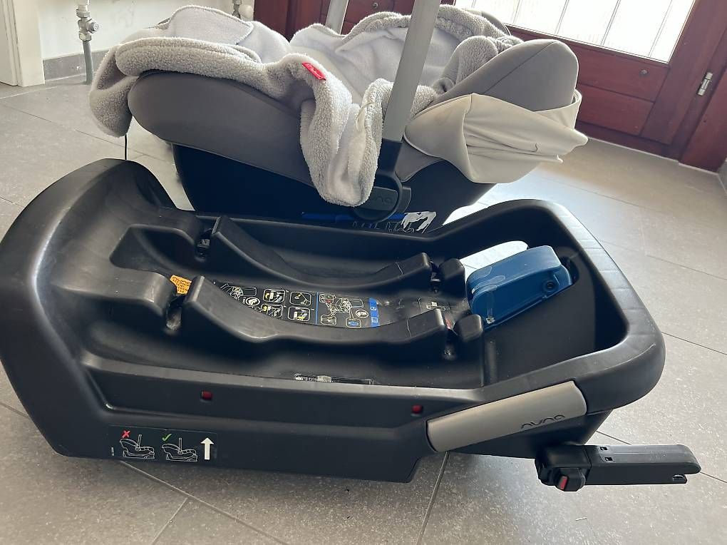 Sièges auto: Nuna PIPA Lite con base ISOFIX + accessori – D'occasion à Mendrisio par gun_8gcm 3