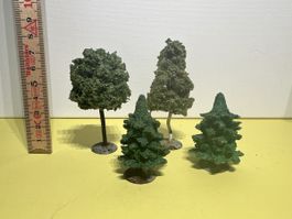 4x Wiking/Faller Bäume in HO