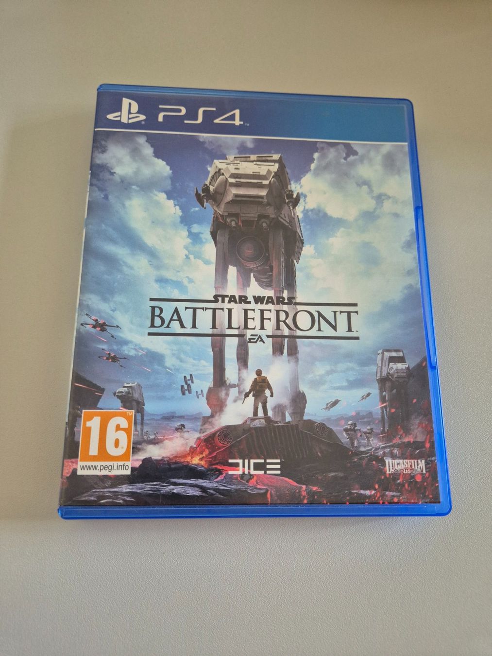 Spiele: Star Wars Battlefront PS4 Spiel – Gebraucht aus Ettiswil von beekeper13