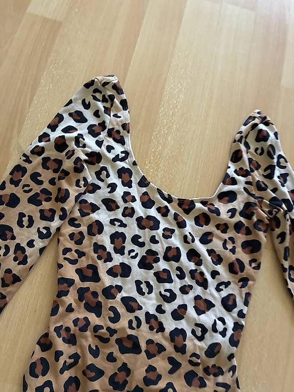 Monki Top: Leopard Body Langarm Animal Print – Usato da Bern venduto da n-dine 1
