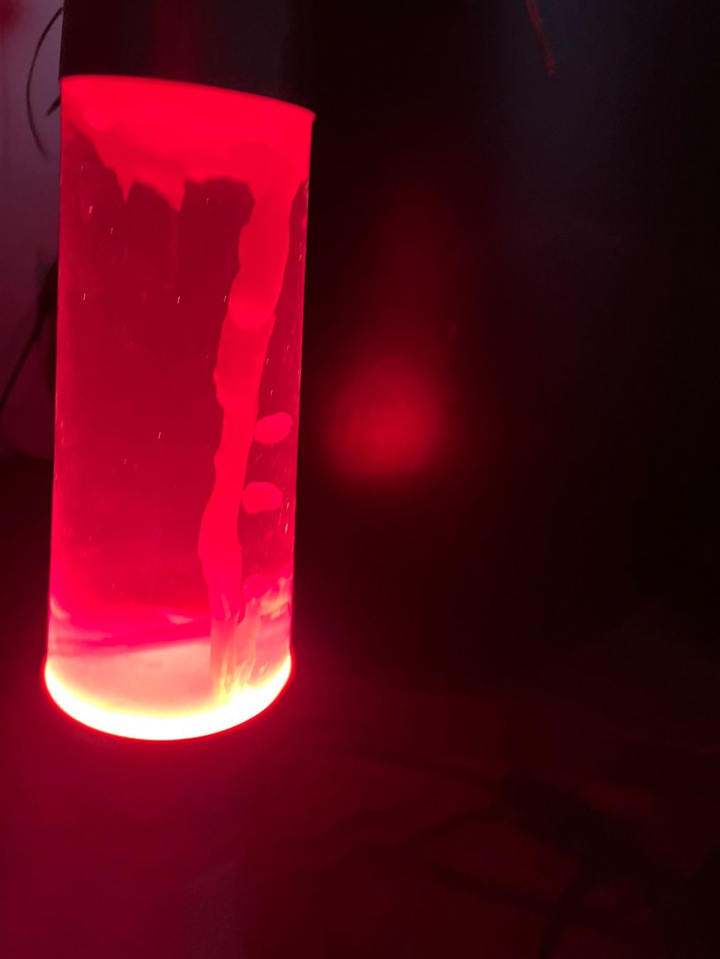 Lampade: Lavalampe Raketenform rot silber – Usato da Jona venduto da Sariksa 2