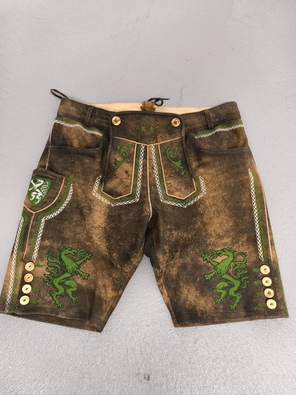 Pantaloni: Lederhose Steiermark Österreich – Usato da Horgen venduto da mar_tdt5