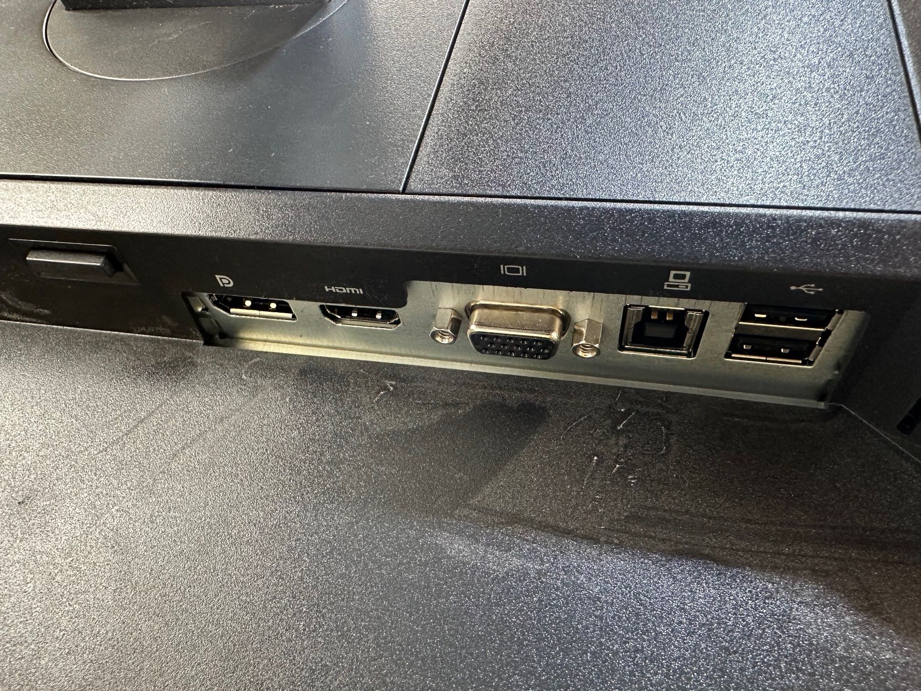Hewlett Packard Monitor: Bildschirm, HP E24i G4 #3 – Usato da Laufenburg venduto da Sirluger 5