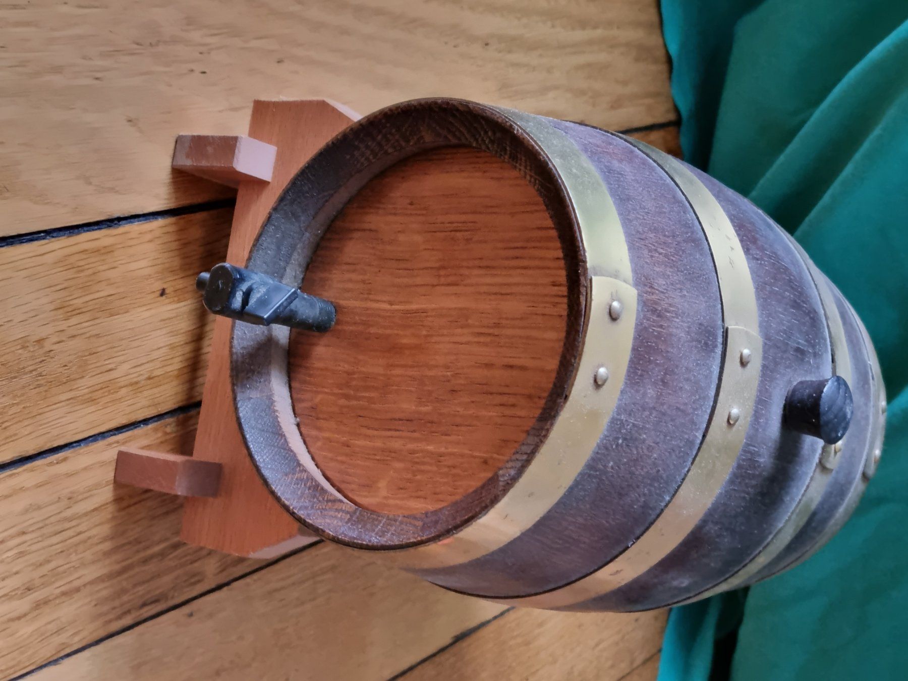 Accessori: Deko Holzfass – Usato da Schaffhausen venduto da Leveron13 8