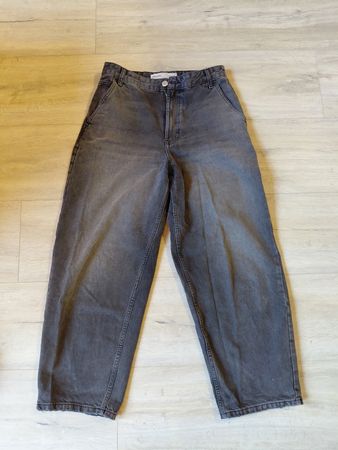 Jeanshose Bershka Gr. 36 Baggy