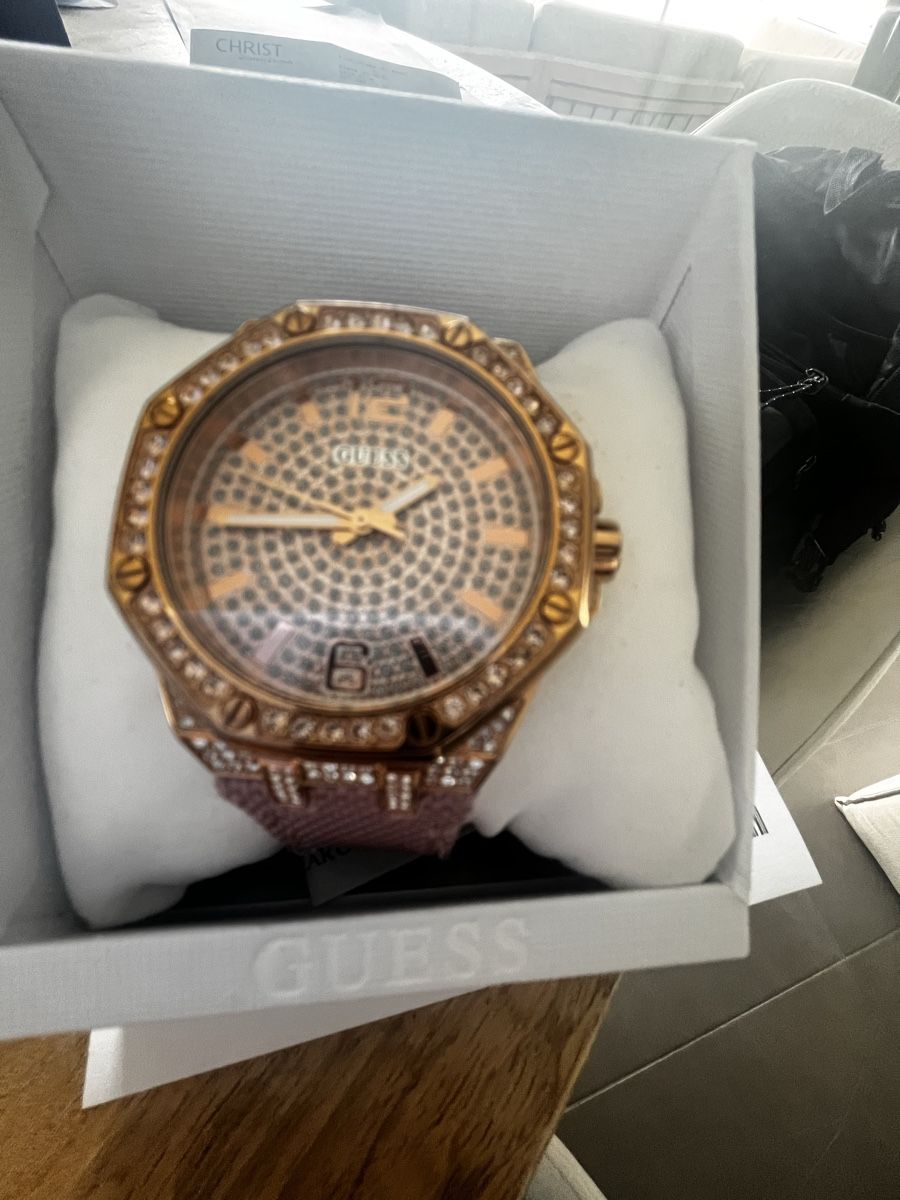 Guess Orologi: Montre Guess – Usato da Sierre venduto da ana_2lzm 1
