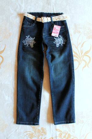 tolle 7/8 JEANS mit Pferdestickerei & Gürtel  140  Neu!