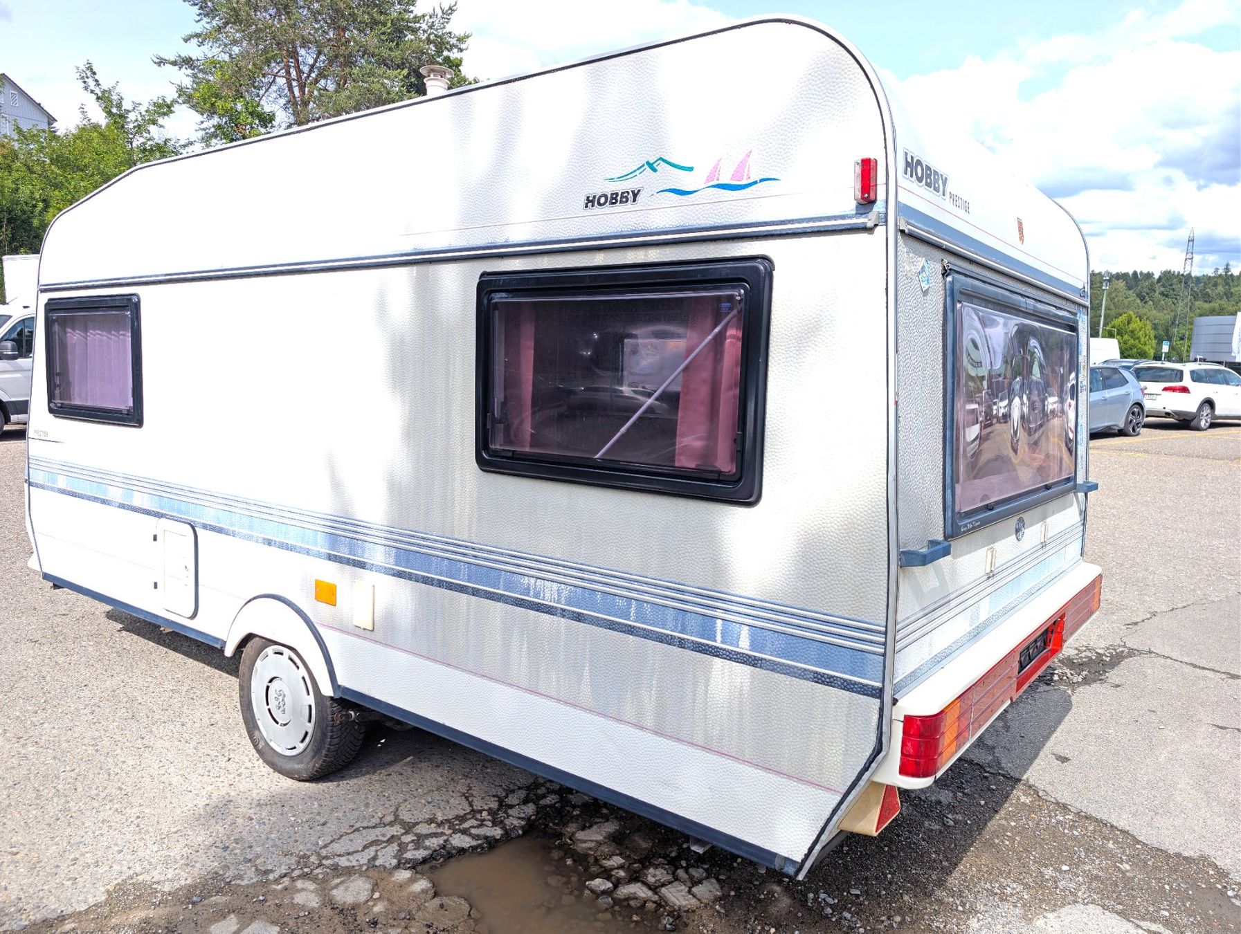 Hobby Véhicules de camping: Wohnwagen Hobby 460 – D'occasion à Winterthur par MCW 1